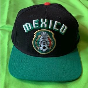 🔥MEXICO SOCCER ADIDAS SNAPBACK 🔥